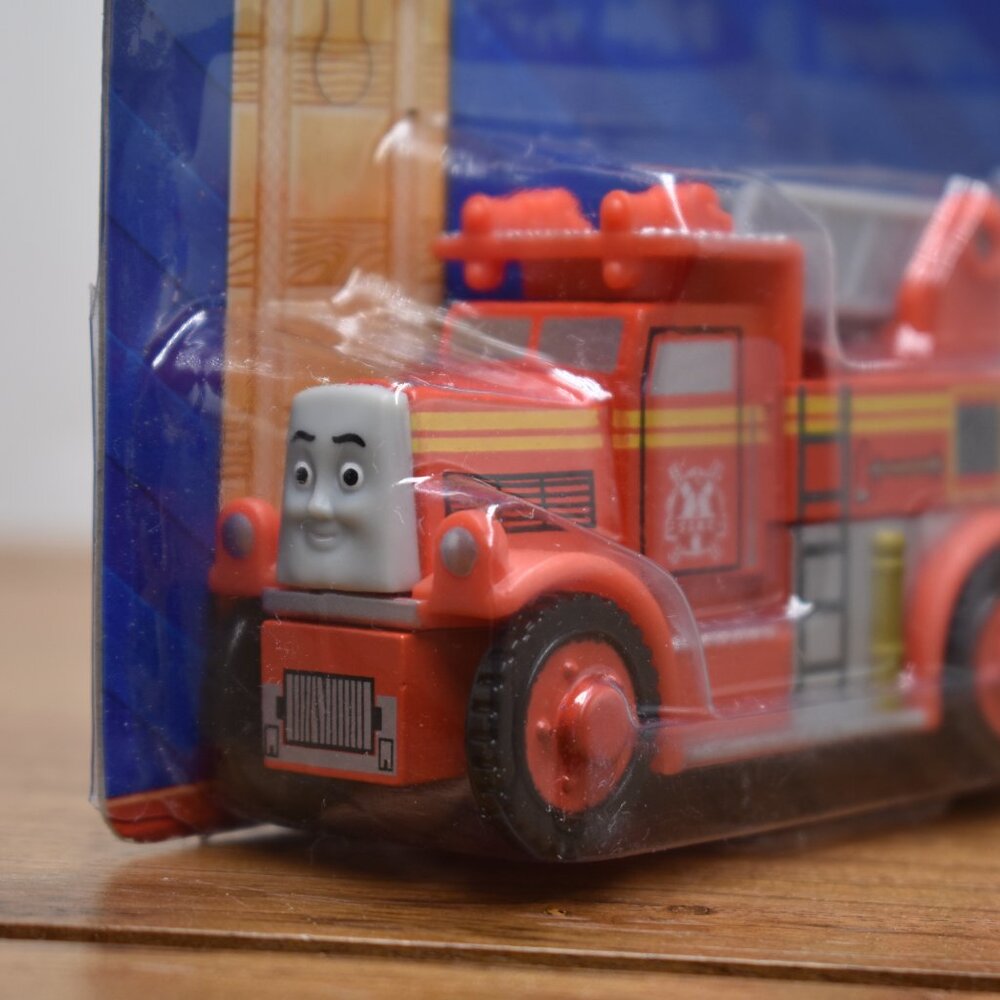 Race to the Rescue Flynn Fire Truck and Butch Thomas & Friends Wooden Railway - Picture 5 of 8
